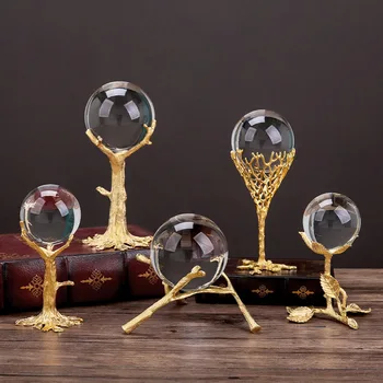 Nordic Light Luxusné Kovové Crystal Ball Ornament Kreatívne Domáce Dekorácie Obývacia Izba TV Kabinet Dekorácie Železa Pobočky Socha