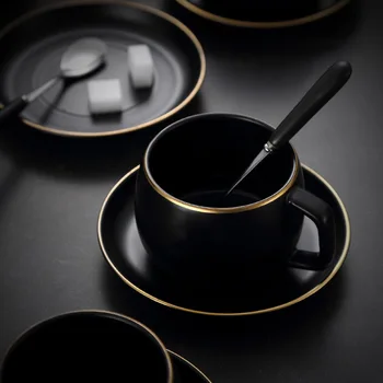Moderné Čierne a Biele Keramické Kávu, Pohár a Tanier Nastaviť Jednoduché Matné Zlato Rim Vody Pohár Business Nordic Afternoon Tea Cup Darček