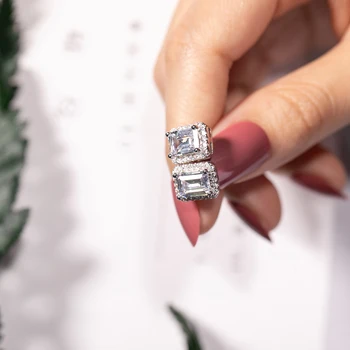 Skutočné 925 Sterling Silver Stud Náušnice Emerald rez Birthstone 5A CZ Náušnice pre ženy, ženské Boucle D'oreille Femme Bijoux darček