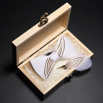 White Bird Perie motýlik Originálny Dizajn Prírodných Ručne Vyrobené Bowtie Brošňa Sada Pre Mužov Business Strany Svadbu s Drevom Darčekovej krabičke